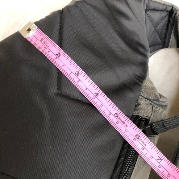 Urban Outfitters Unisex City Sling Bag One Strap Style Shoulder Backpack - Picture 10 of 16